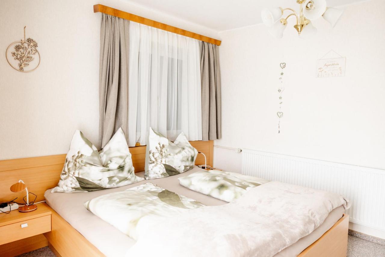 Haus Michaela Apartment Gschwandt  Luaran gambar