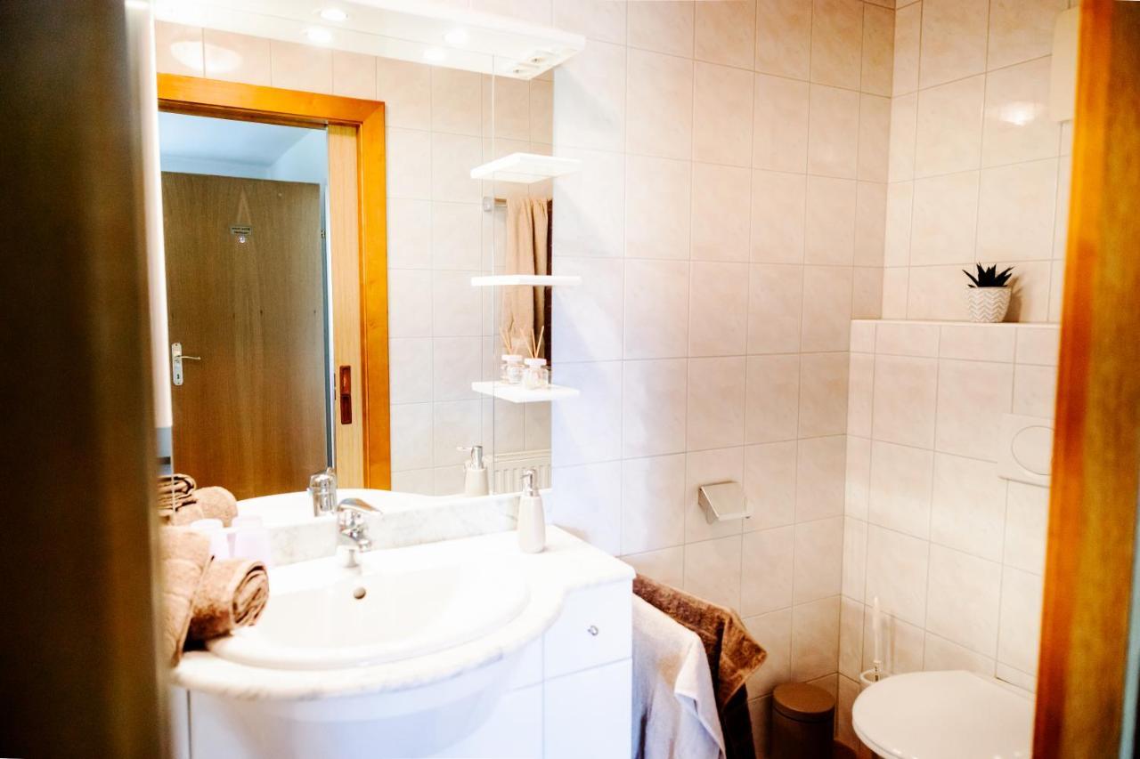 Haus Michaela Apartment Gschwandt  Luaran gambar