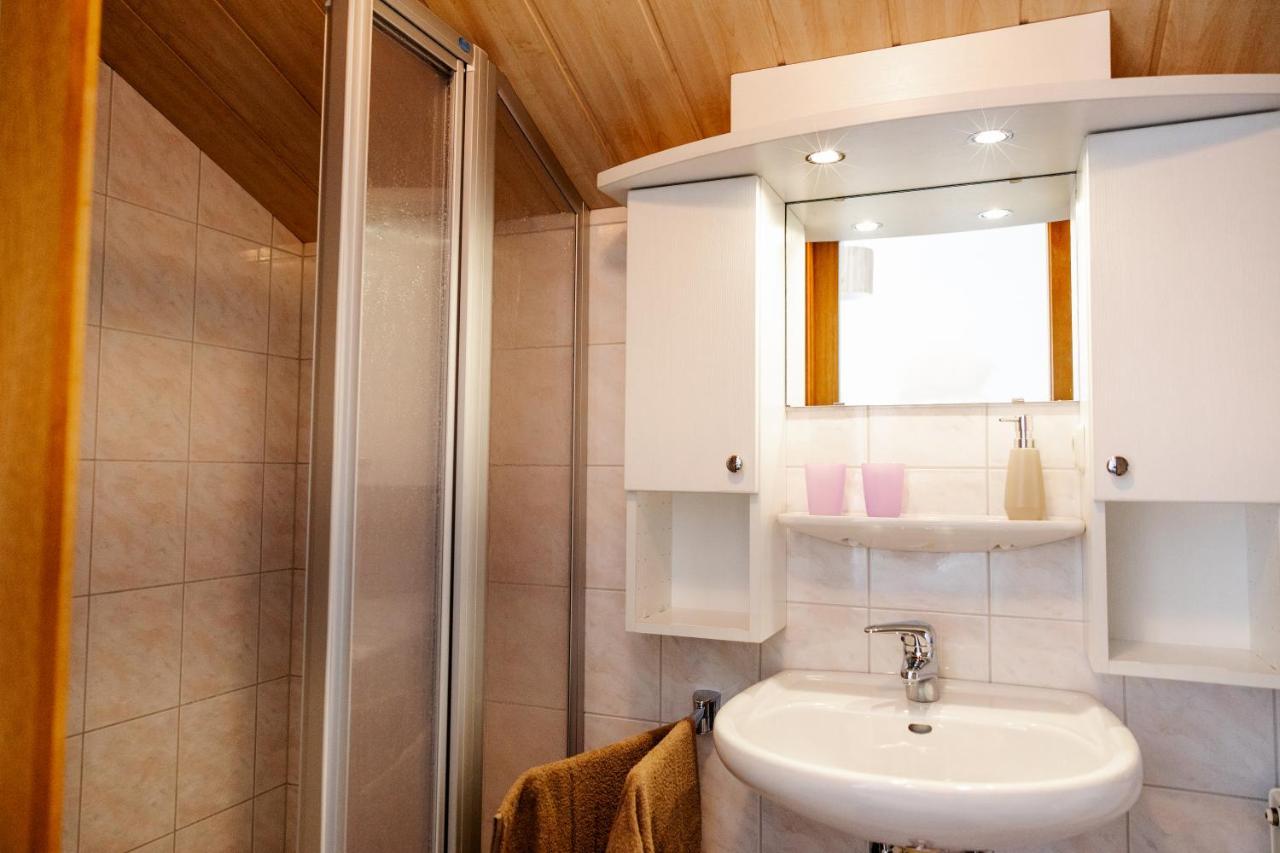 Haus Michaela Apartment Gschwandt  Luaran gambar